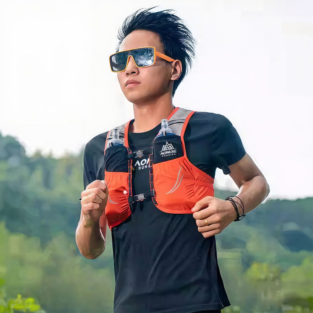 AONIJIE C932 2.5L Running Vest — 120 g, Front Bottle Pockets, 3 Sizes