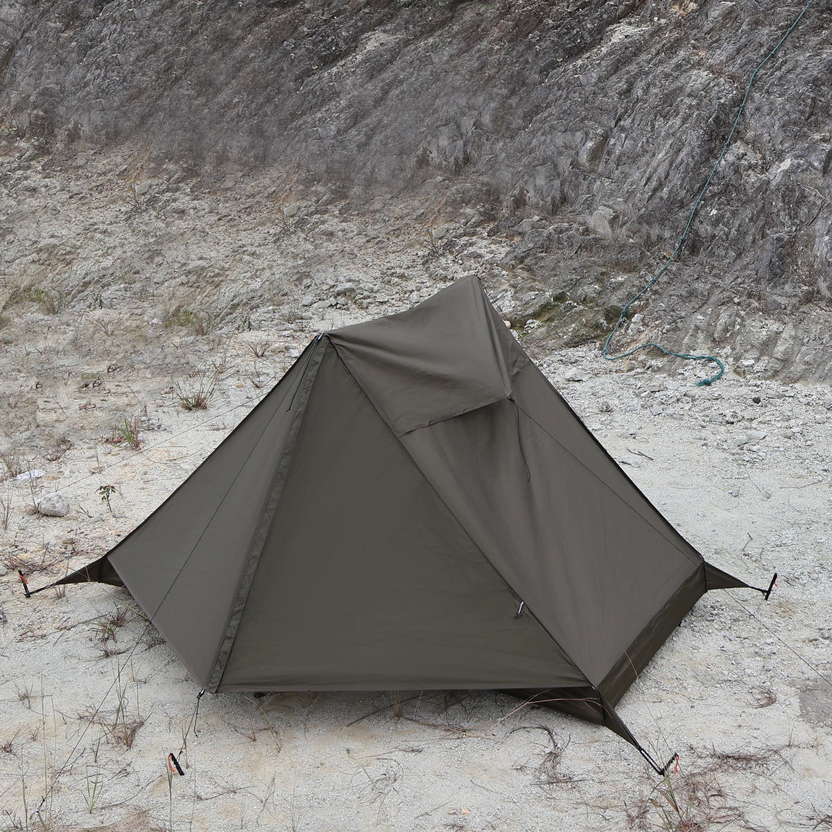 Trekking Pole Tent 1–2 Person — 1.38 kg, Two Doors, 15 cm Bathtub Floor, PU 2000 mm