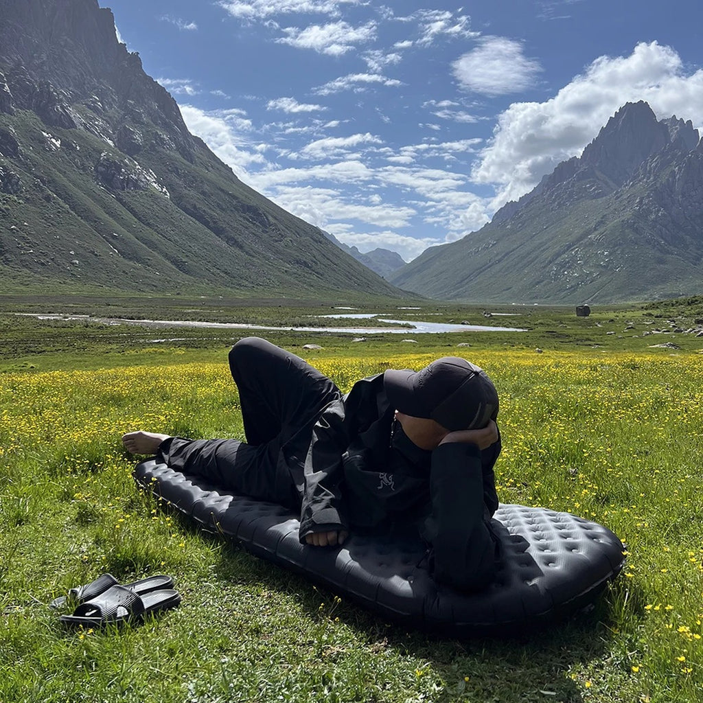 Ultralight Insulated Air Pad — R 3.5, 4.2 or 7.5, From 460 g, 10 cm Thick, Mummy or Rectangular